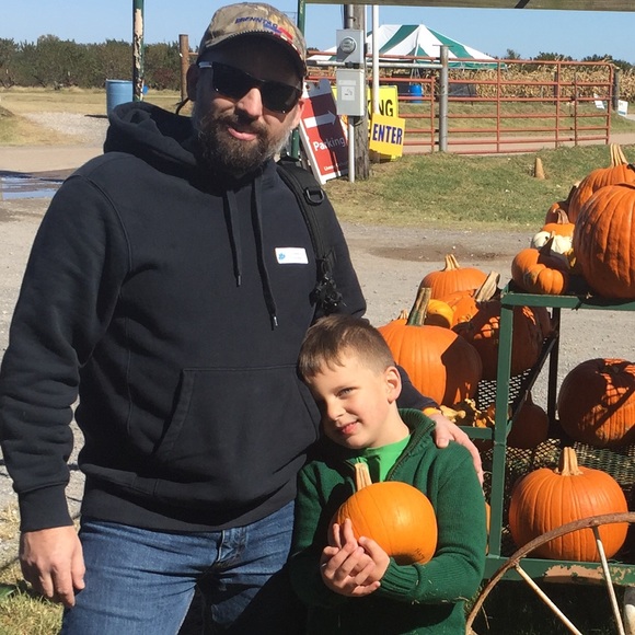 Meet your Posher, Brandon - Picture 3 of 3